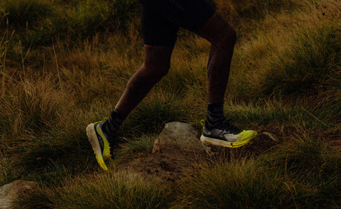 Men's Seek Trail Running Shoe  |  Black/Evening Primrose
